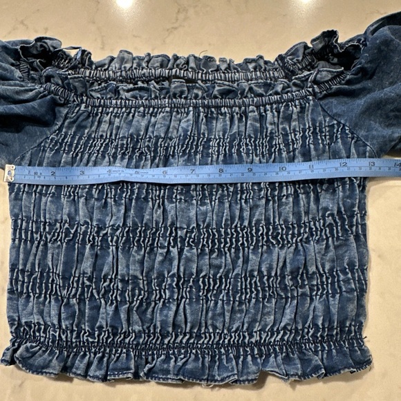 Junior Denim Blue Smocked Crop Top with Puff Sleeves size Small - Picture 12 of 13